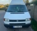Білий Фольксваген Transporter, об'ємом двигуна 2.4 л та пробігом 300 тис. км за 4250 $, фото 1 на Automoto.ua