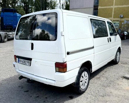 Белый Фольксваген Transporter, объемом двигателя 2.37 л и пробегом 380 тыс. км за 4100 $, фото 3 на Automoto.ua