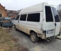 Білий Фольксваген Transporter, об'ємом двигуна 2.4 л та пробігом 320 тис. км за 2800 $, фото 2 на Automoto.ua