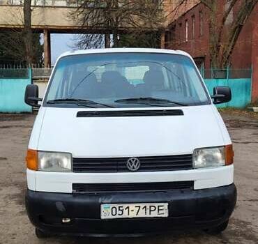 Белый Фольксваген Transporter, объемом двигателя 2.4 л и пробегом 659 тыс. км за 4950 $, фото 1 на Automoto.ua