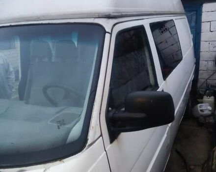 Белый Фольксваген Transporter, объемом двигателя 2.4 л и пробегом 390 тыс. км за 2900 $, фото 4 на Automoto.ua