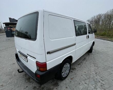 Белый Фольксваген Transporter, объемом двигателя 1 л и пробегом 390 тыс. км за 4000 $, фото 2 на Automoto.ua