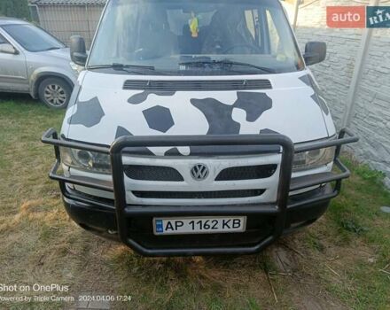 Белый Фольксваген Transporter, объемом двигателя 2.5 л и пробегом 300 тыс. км за 5000 $, фото 3 на Automoto.ua