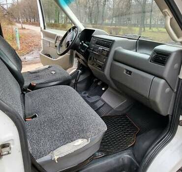 Белый Фольксваген Transporter, объемом двигателя 2.4 л и пробегом 659 тыс. км за 4950 $, фото 13 на Automoto.ua