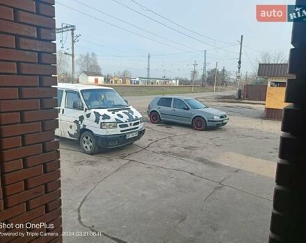 Белый Фольксваген Transporter, объемом двигателя 2.5 л и пробегом 300 тыс. км за 5000 $, фото 9 на Automoto.ua