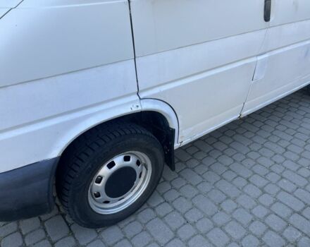 Белый Фольксваген Transporter, объемом двигателя 2.5 л и пробегом 470 тыс. км за 3800 $, фото 2 на Automoto.ua