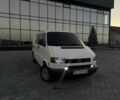 Білий Фольксваген Transporter, об'ємом двигуна 2.5 л та пробігом 400 тис. км за 3999 $, фото 1 на Automoto.ua