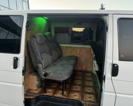 Білий Фольксваген Transporter, об'ємом двигуна 2.5 л та пробігом 400 тис. км за 3999 $, фото 7 на Automoto.ua
