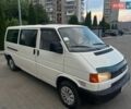 Белый Фольксваген Transporter, объемом двигателя 2.37 л и пробегом 345 тыс. км за 5200 $, фото 1 на Automoto.ua
