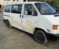 Білий Фольксваген Transporter, об'ємом двигуна 2.5 л та пробігом 200 тис. км за 3700 $, фото 2 на Automoto.ua