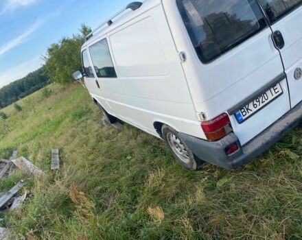 Білий Фольксваген Transporter, об'ємом двигуна 2.5 л та пробігом 20 тис. км за 4800 $, фото 1 на Automoto.ua
