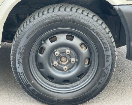 Белый Фольксваген Transporter, объемом двигателя 2.4 л и пробегом 319 тыс. км за 3499 $, фото 6 на Automoto.ua