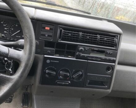 Белый Фольксваген Transporter, объемом двигателя 10 л и пробегом 500 тыс. км за 2650 $, фото 5 на Automoto.ua