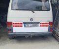 Білий Фольксваген Transporter, об'ємом двигуна 2.5 л та пробігом 450 тис. км за 6100 $, фото 3 на Automoto.ua