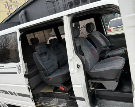 Белый Фольксваген Transporter, объемом двигателя 2.46 л и пробегом 350 тыс. км за 6199 $, фото 12 на Automoto.ua