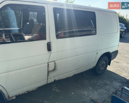 Белый Фольксваген Transporter, объемом двигателя 2.46 л и пробегом 783 тыс. км за 3500 $, фото 5 на Automoto.ua