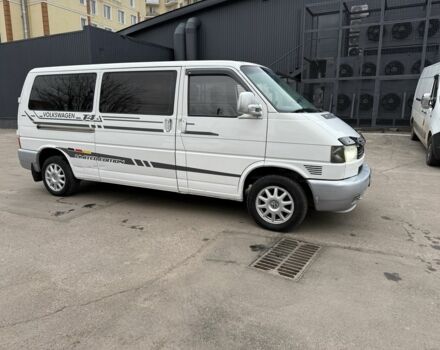 Белый Фольксваген Transporter, объемом двигателя 2.5 л и пробегом 350 тыс. км за 6200 $, фото 2 на Automoto.ua