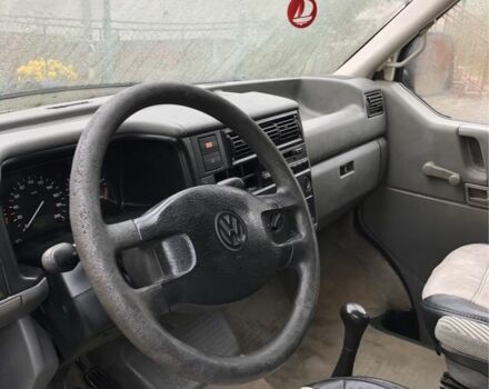 Белый Фольксваген Transporter, объемом двигателя 10 л и пробегом 500 тыс. км за 2650 $, фото 6 на Automoto.ua