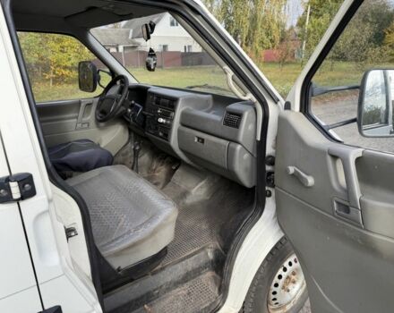 Белый Фольксваген Transporter, объемом двигателя 1.9 л и пробегом 275 тыс. км за 3900 $, фото 9 на Automoto.ua