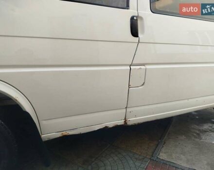 Белый Фольксваген Transporter, объемом двигателя 1.9 л и пробегом 355 тыс. км за 4500 $, фото 5 на Automoto.ua