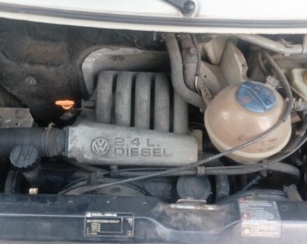 Белый Фольксваген Transporter, объемом двигателя 2.4 л и пробегом 473 тыс. км за 4600 $, фото 12 на Automoto.ua