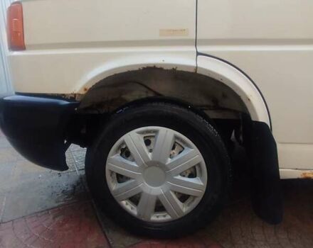 Белый Фольксваген Transporter, объемом двигателя 1.9 л и пробегом 355 тыс. км за 4500 $, фото 2 на Automoto.ua