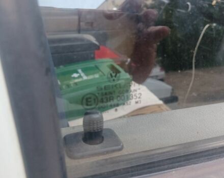 Белый Фольксваген Transporter, объемом двигателя 2.4 л и пробегом 473 тыс. км за 4600 $, фото 1 на Automoto.ua