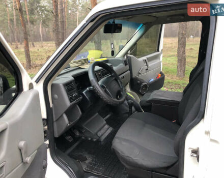 Білий Фольксваген Transporter, об'ємом двигуна 1.9 л та пробігом 435 тис. км за 5800 $, фото 6 на Automoto.ua