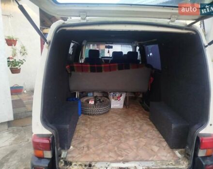 Белый Фольксваген Transporter, объемом двигателя 1.9 л и пробегом 355 тыс. км за 4500 $, фото 16 на Automoto.ua