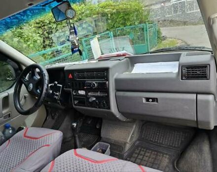 Белый Фольксваген Transporter, объемом двигателя 2.4 л и пробегом 439 тыс. км за 6300 $, фото 21 на Automoto.ua