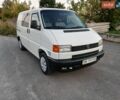 Белый Фольксваген Transporter, объемом двигателя 1.9 л и пробегом 287 тыс. км за 5400 $, фото 1 на Automoto.ua