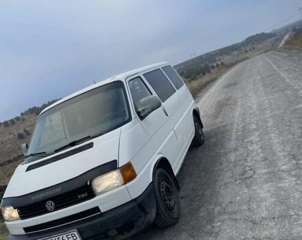 Белый Фольксваген Transporter, объемом двигателя 2.5 л и пробегом 370 тыс. км за 5000 $, фото 1 на Automoto.ua