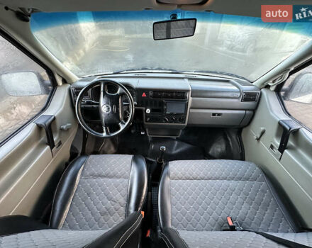 Білий Фольксваген Transporter, об'ємом двигуна 1.9 л та пробігом 408 тис. км за 7200 $, фото 16 на Automoto.ua