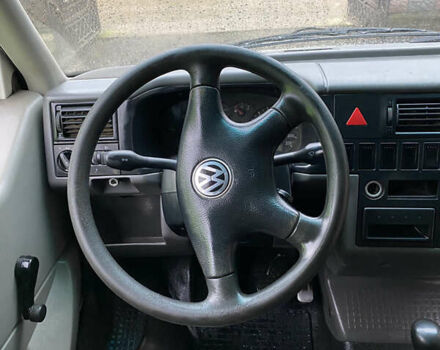 Білий Фольксваген Transporter, об'ємом двигуна 2.4 л та пробігом 420 тис. км за 4200 $, фото 3 на Automoto.ua