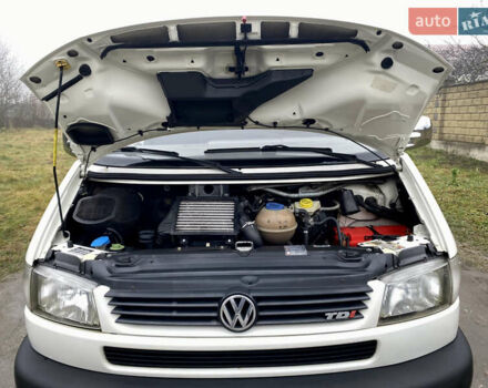 Белый Фольксваген Transporter, объемом двигателя 2.5 л и пробегом 394 тыс. км за 6500 $, фото 42 на Automoto.ua