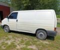 Белый Фольксваген Transporter, объемом двигателя 2.5 л и пробегом 380 тыс. км за 6400 $, фото 1 на Automoto.ua