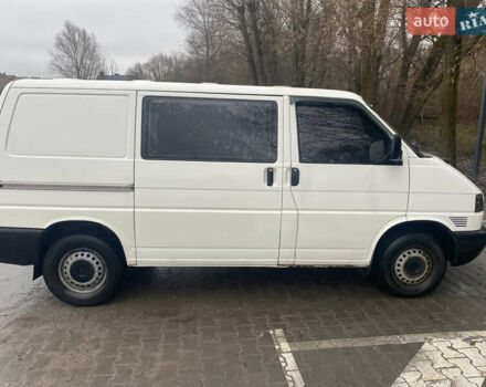 Белый Фольксваген Transporter, объемом двигателя 1.9 л и пробегом 350 тыс. км за 6000 $, фото 4 на Automoto.ua
