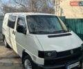 Белый Фольксваген Transporter, объемом двигателя 1.9 л и пробегом 400 тыс. км за 4800 $, фото 1 на Automoto.ua