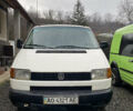 Білий Фольксваген Transporter, об'ємом двигуна 2.4 л та пробігом 420 тис. км за 4200 $, фото 1 на Automoto.ua