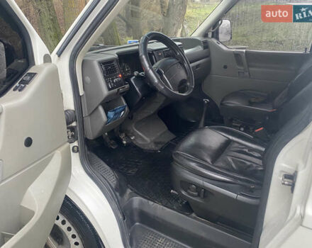 Белый Фольксваген Transporter, объемом двигателя 1.9 л и пробегом 350 тыс. км за 6000 $, фото 2 на Automoto.ua