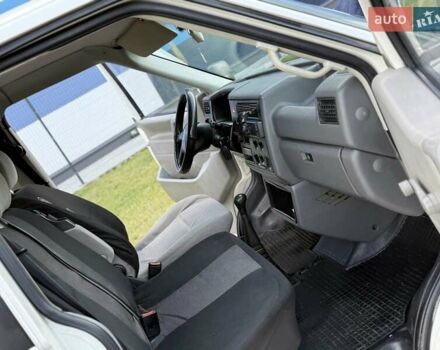 Белый Фольксваген Transporter, объемом двигателя 2.46 л и пробегом 592 тыс. км за 5400 $, фото 56 на Automoto.ua