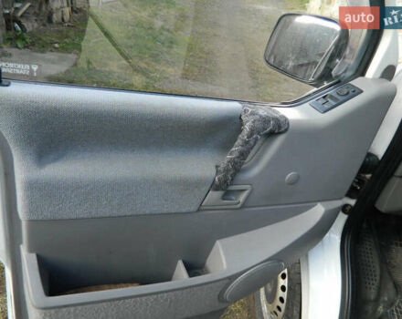 Белый Фольксваген Transporter, объемом двигателя 2.5 л и пробегом 511 тыс. км за 5500 $, фото 7 на Automoto.ua