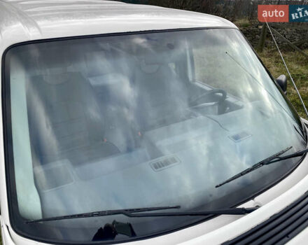 Білий Фольксваген Transporter, об'ємом двигуна 2.5 л та пробігом 278 тис. км за 5999 $, фото 37 на Automoto.ua