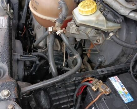 Білий Фольксваген Transporter, об'ємом двигуна 2.5 л та пробігом 516 тис. км за 5500 $, фото 2 на Automoto.ua