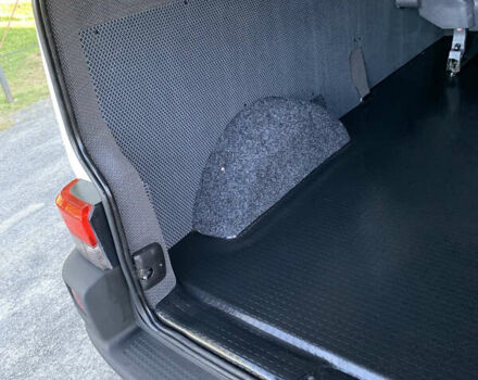 Белый Фольксваген Transporter, объемом двигателя 2.5 л и пробегом 400 тыс. км за 6700 $, фото 13 на Automoto.ua