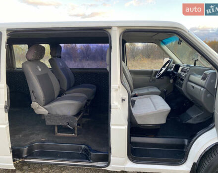 Белый Фольксваген Transporter, объемом двигателя 2.5 л и пробегом 400 тыс. км за 4950 $, фото 11 на Automoto.ua