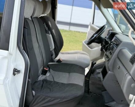 Белый Фольксваген Transporter, объемом двигателя 2.46 л и пробегом 592 тыс. км за 5400 $, фото 44 на Automoto.ua