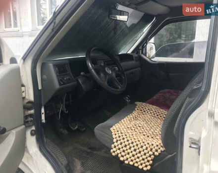 Белый Фольксваген Transporter, объемом двигателя 2.46 л и пробегом 490 тыс. км за 3900 $, фото 9 на Automoto.ua