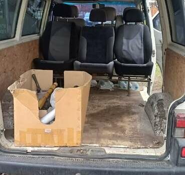 Белый Фольксваген Transporter, объемом двигателя 1.9 л и пробегом 380 тыс. км за 4500 $, фото 9 на Automoto.ua