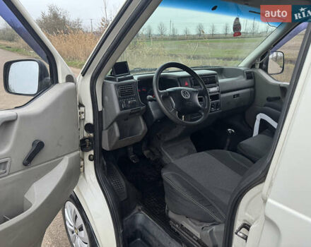 Белый Фольксваген Transporter, объемом двигателя 1.9 л и пробегом 317 тыс. км за 5500 $, фото 13 на Automoto.ua